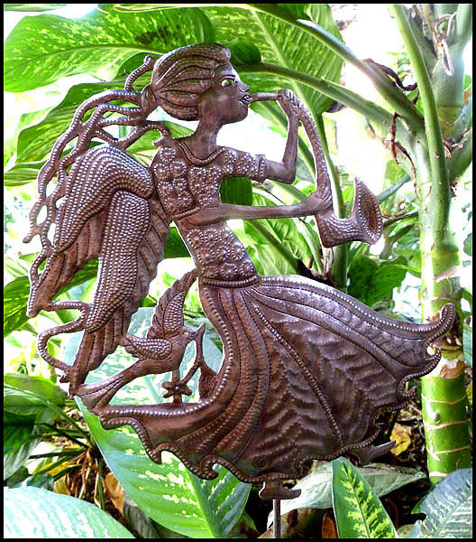 Bâton de plante en métal - décoration de jardin en plein air - tambour en acier artisanal d'Haïti